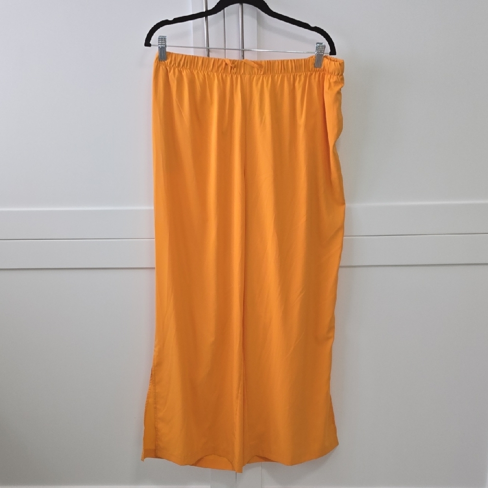 Coolibar Sun Protection Wear in Bright Yellow